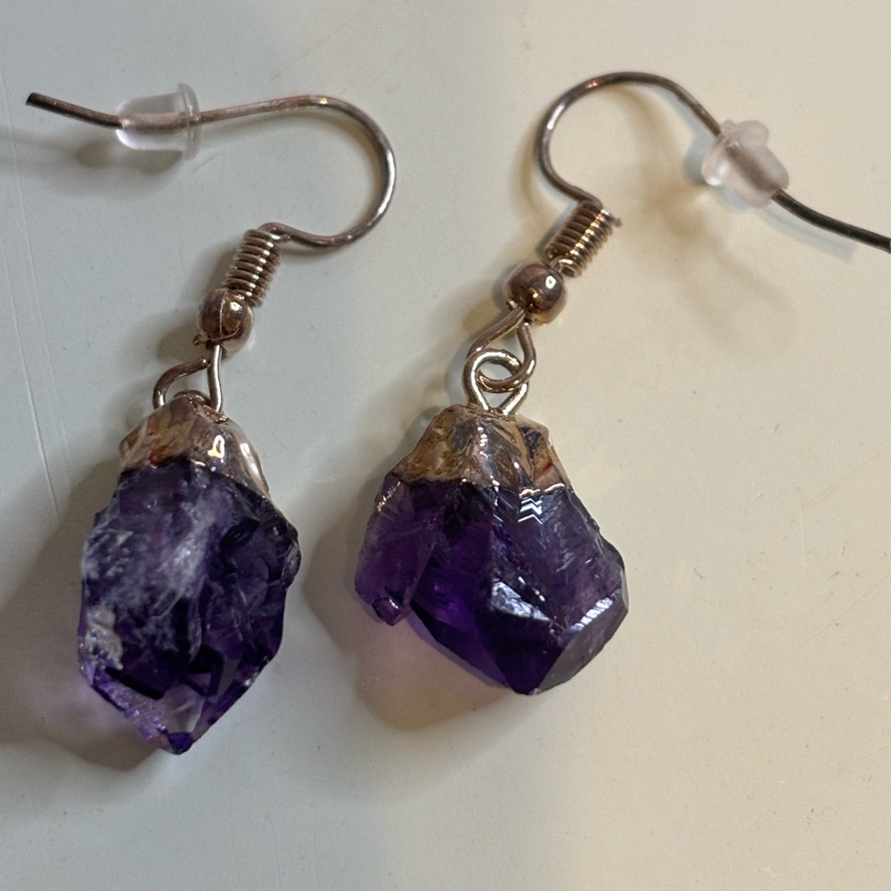 3/$15😍 Amethyst Crystal Drop Earring